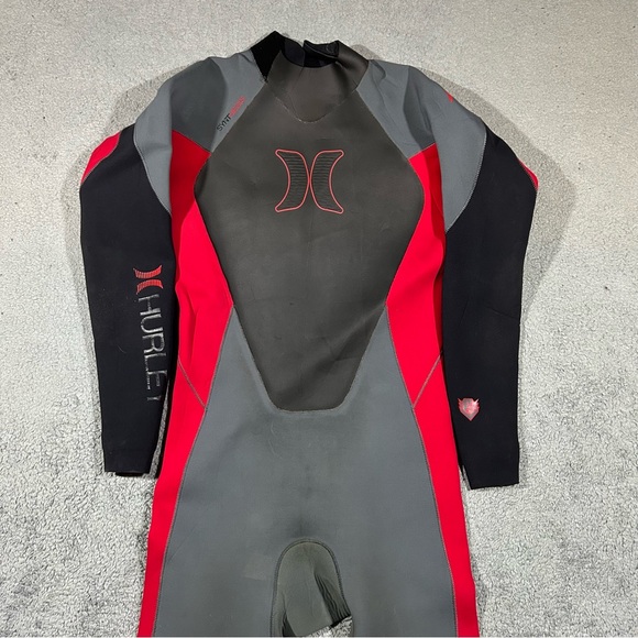 Red & Grey Hurley X-Factor Synthesis 3:2mm Full Wetsuit Men’s Size XL - Picture 1 of 8